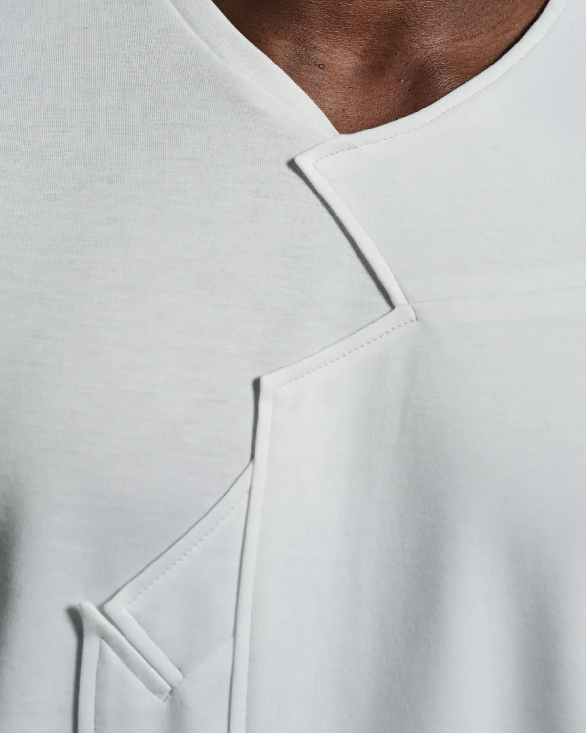 Crew-neck with Peak Lapel Appliqué