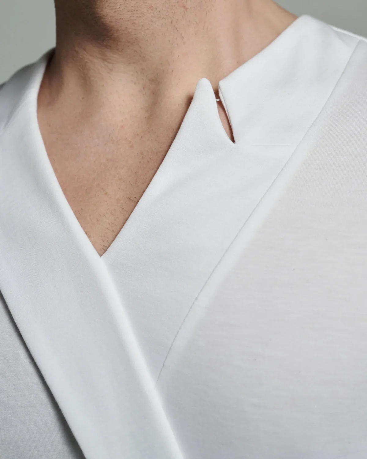 V-neck with Double Peak Lapels