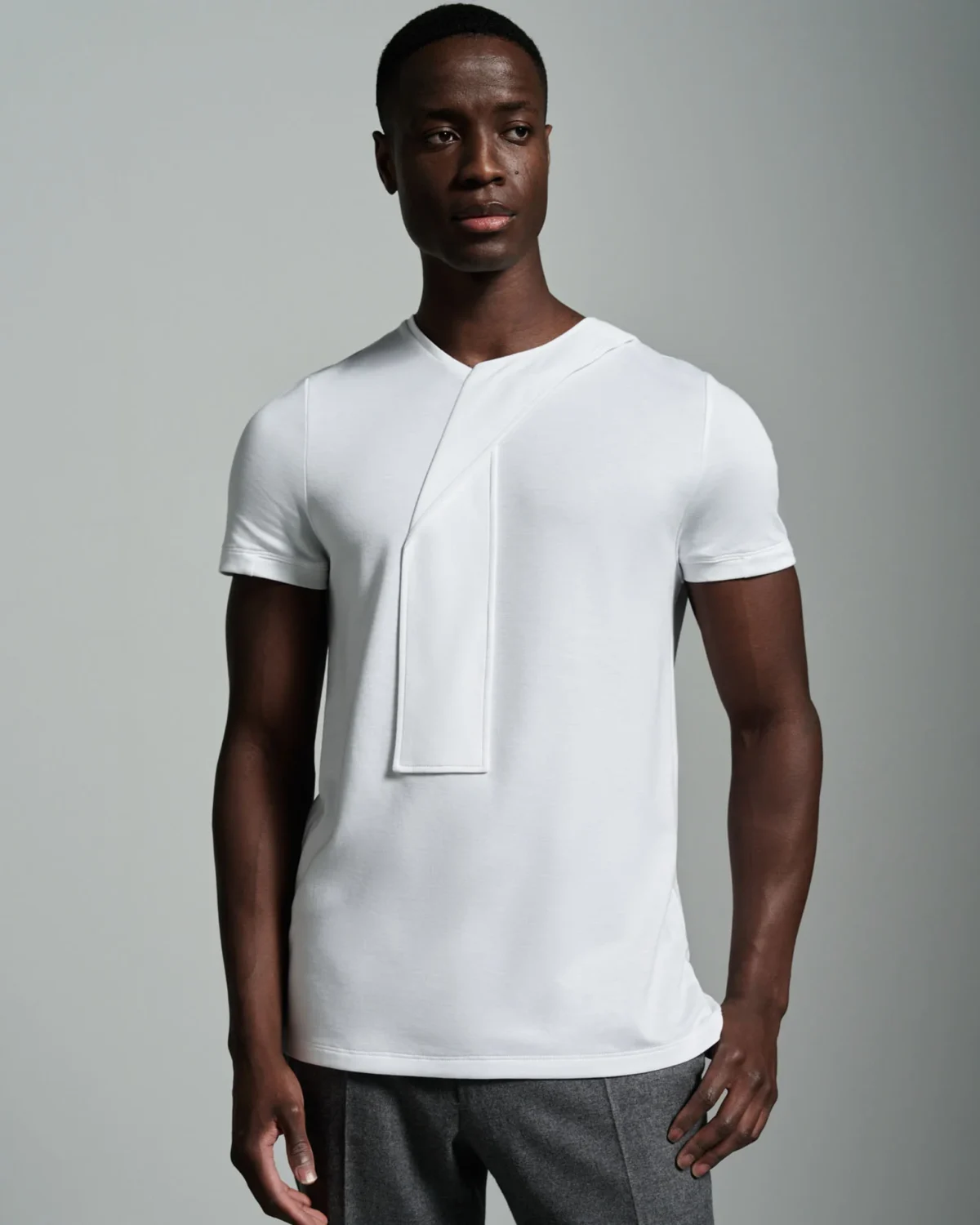 Crew Neck with Necktie Twist