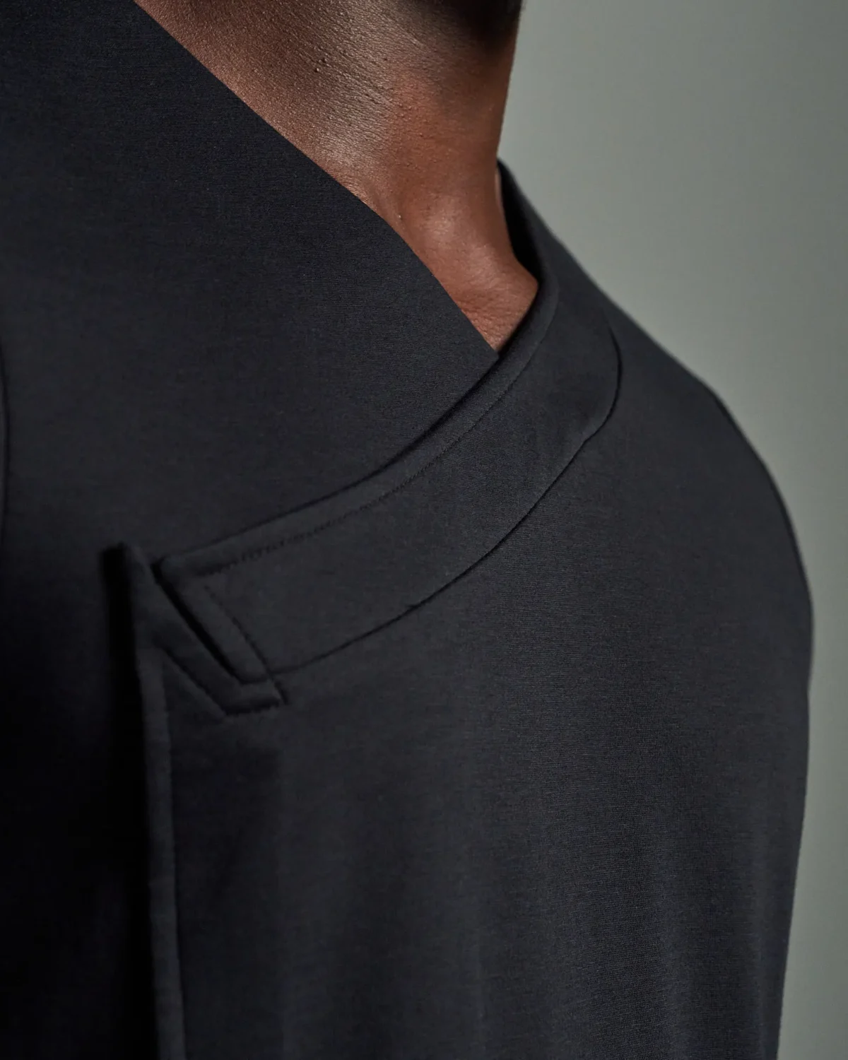 Peak Lapel Appliqué Front Slim Fit T-Shirt