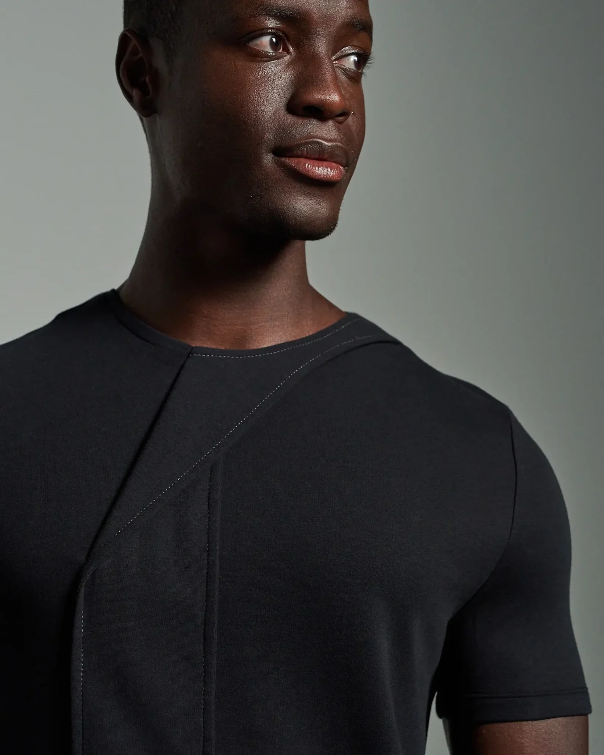 Crew Neck with Necktie Twist